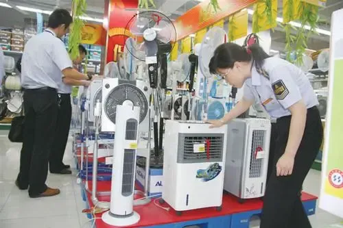 平价3C产品点燃暑期家电市场 成为卖场促销核心区域